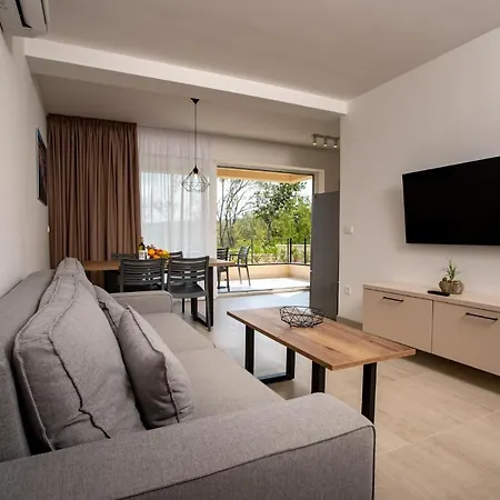 Apartmanhotel B&m Rab-lopar