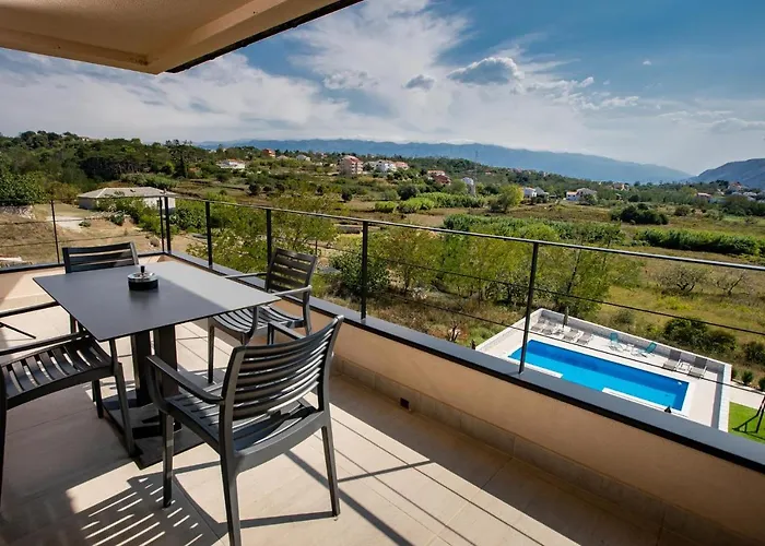 Hotel de apartamente B&m Rab-lopar