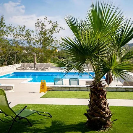Hotel apartamentowy B&m Rab-lopar *