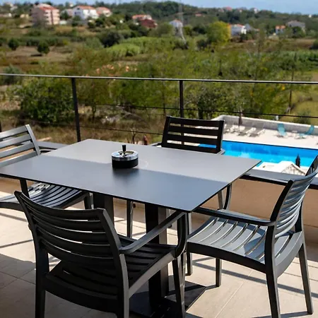 B&m Rab-lopar 4* Lopar