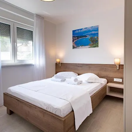 Apartmanhotel B&m Rab-lopar