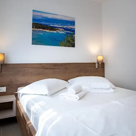 Hotel apartamentowy B&m Rab-lopar