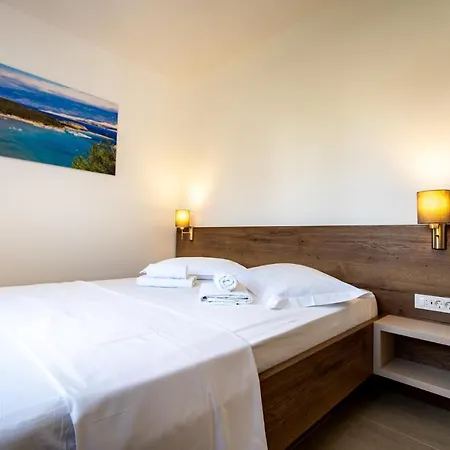 Apartmanhotel B&m Rab-lopar