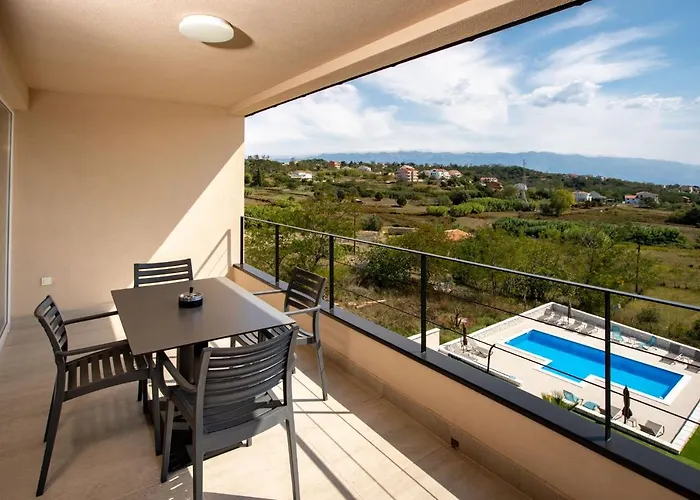 B&m Rab-lopar Aparthotel 4*