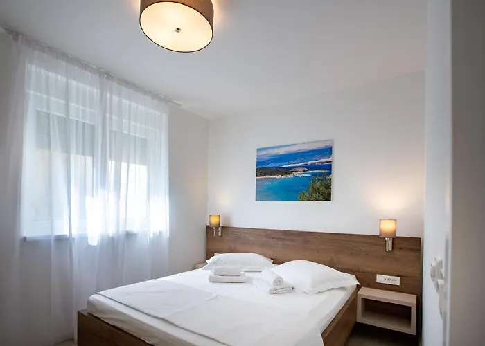 B&m Rab-lopar Aparthotel