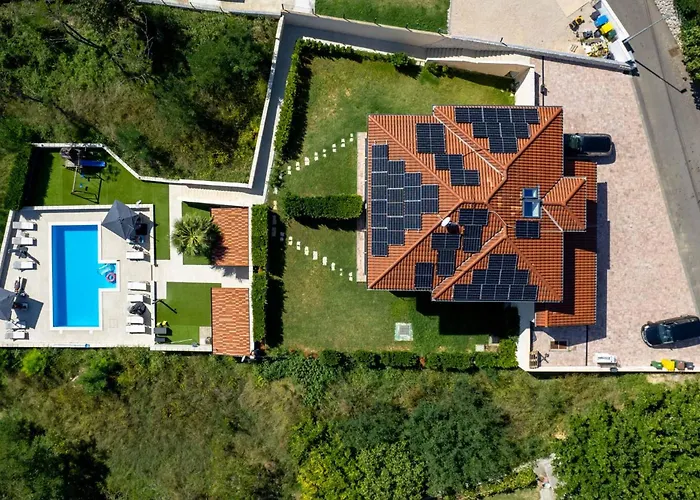 B&m Rab-lopar Aparthotel 4*